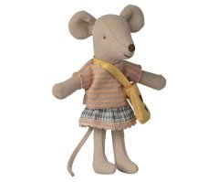 Myška Malá sestra s taškou
